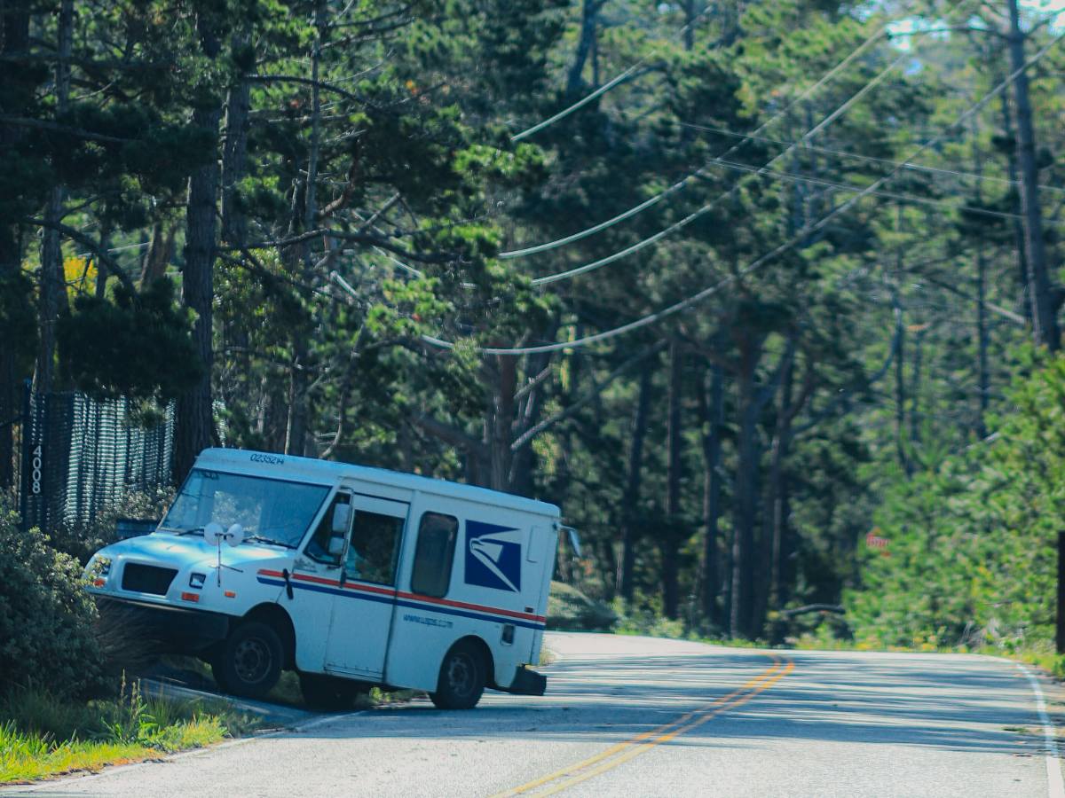 Why Accuracy is Key for Postage cost for Tax document mailing Compliance